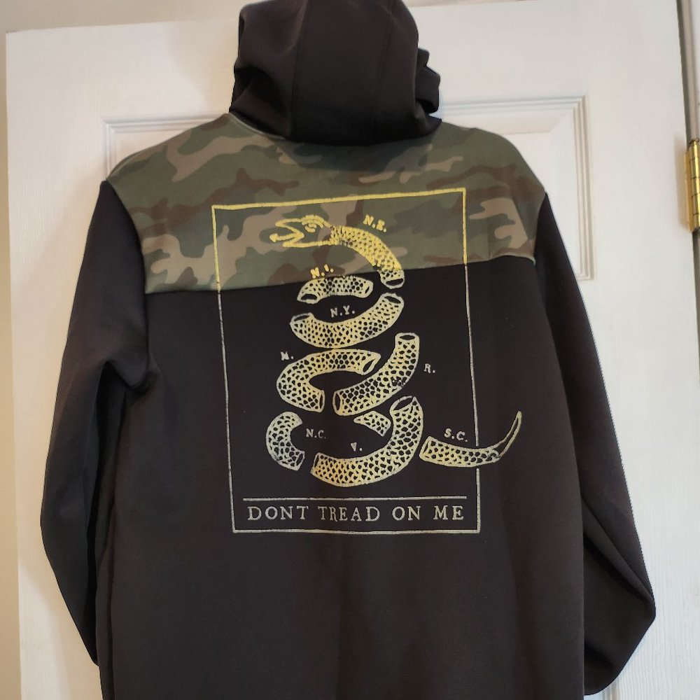 Howitzer Dont Tread on Me Hoodie Medium